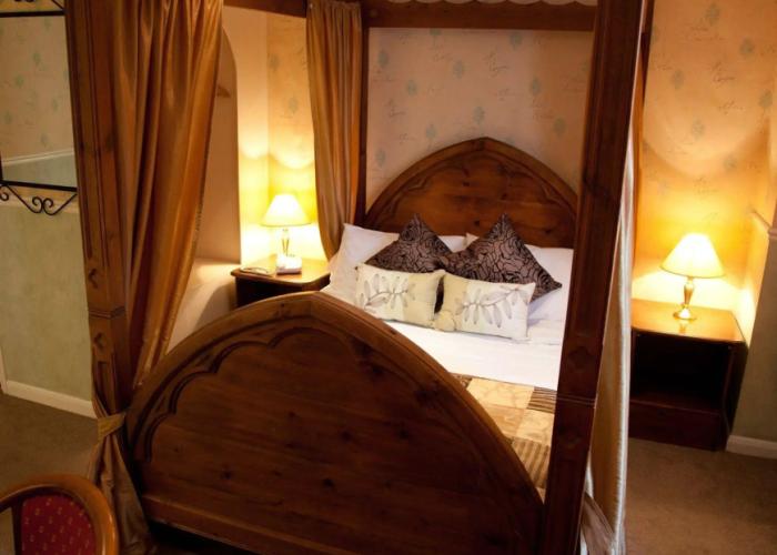 King Charles Hotel