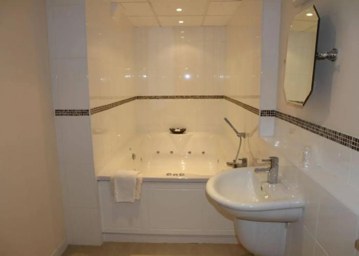 King Charles Hotel