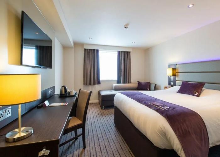 Premier Inn Chatham/Gillingham - Vic Pier