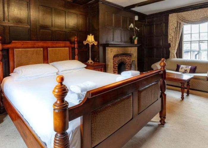 The Kings Arms and Royal Hotel, Godalming, Surrey