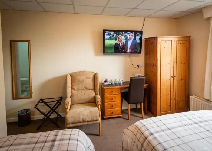 Aarondale Guest House