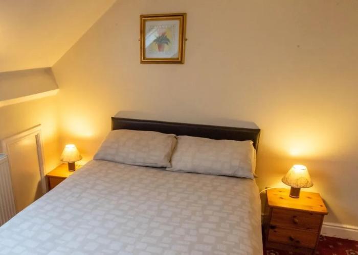 Aarondale Guest House