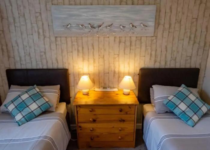 Aarondale Guest House