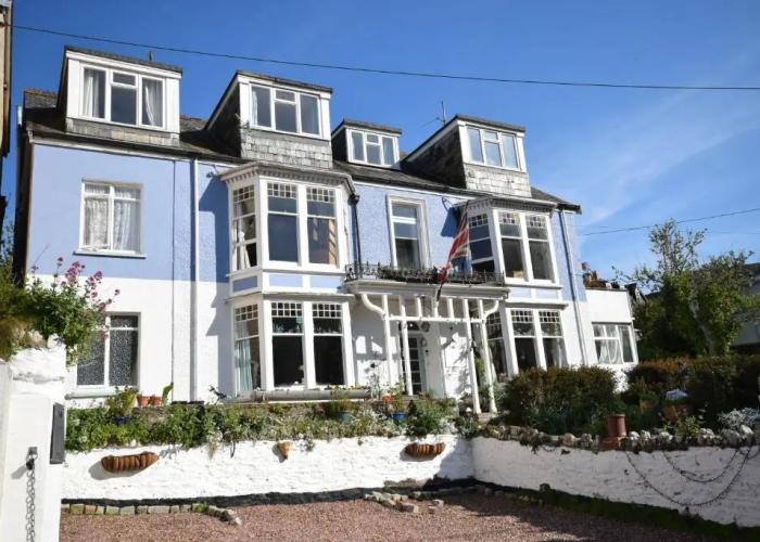 Newberry Beach Lodge