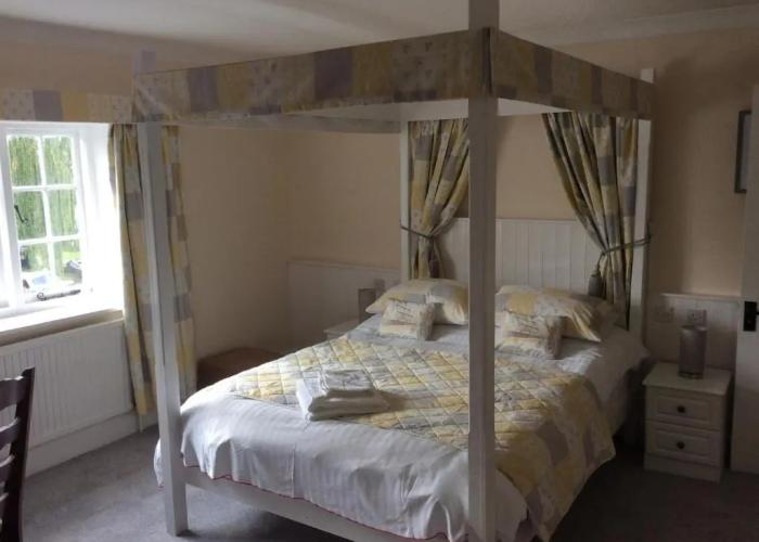 The Highwayman Hotel
