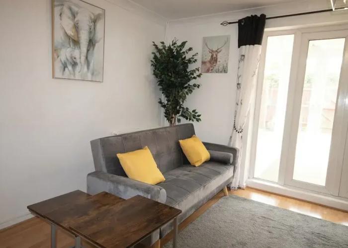 10min to Oxford - 3 Bedrooms - Sleeps 7 - Pets Ok