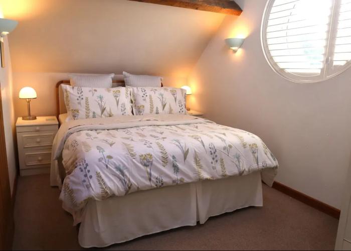 Charming 2-bed Cottage, Beautiful Views, Knutsford