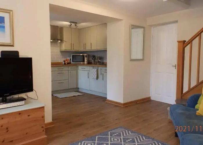 1 Bed-pet Friendly-parking-patio-close to Coasts