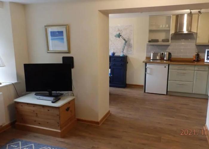 1 Bed-pet Friendly-parking-patio-close to Coasts