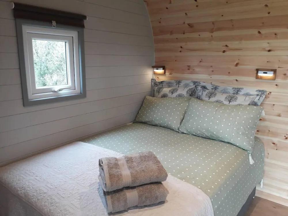 Rowan - Luxury Eco Pod at Trewithen Farm Glamping