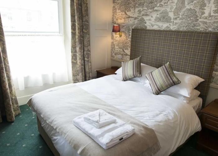 The Kings Arms Hotel - Inn