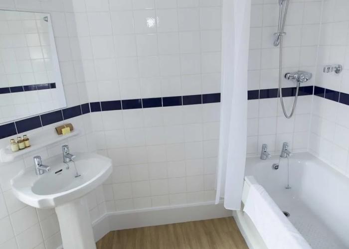 The Kings Arms Hotel - Inn