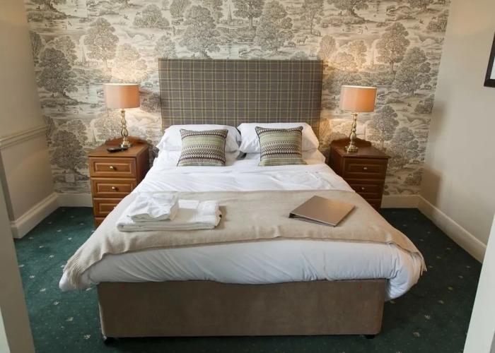 The Kings Arms Hotel - Inn