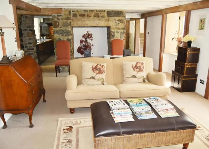 Tregaddra Farm B&B
