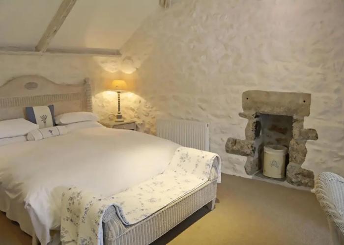 Tregaddra Farm B&B