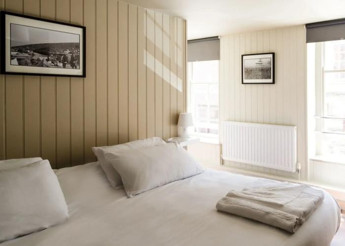 The Wheatsheaf Hotel