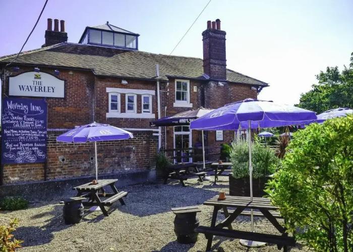 Waverley Inn