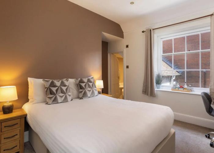 Hewitt's Restaurant & Rooms