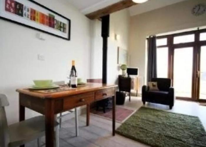 Surf Shack - Impeccable 1-bed Cottage in Shorwell
