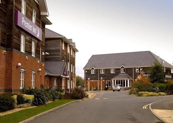 Premier Inn Isle Of Wight Newport