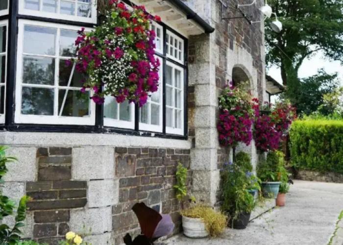 The Fox & Hounds Hotel
