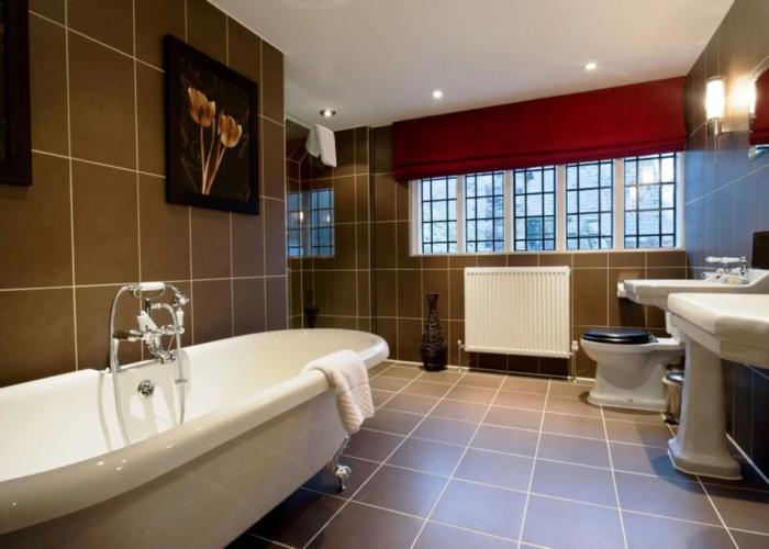 Lewtrenchard Manor Hotel
