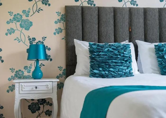 Fox & Hounds Country Hotel
