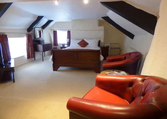 Bearslake Inn