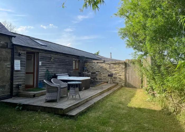 Meagill Cottage a Cozy Retreat With hot tub