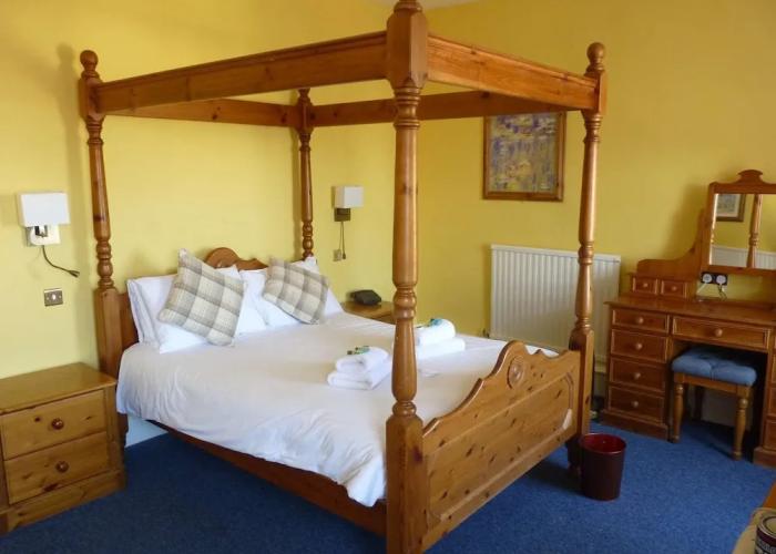 Yelf's Hotel