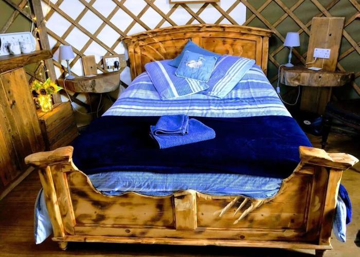 Bembridge Harbour Yurt - Log Burner - Wifi