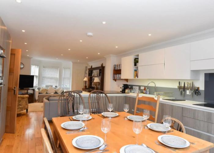 Queens Mews a Coastal Holiday Home