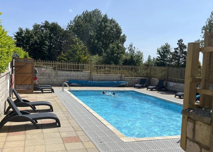 St Helens - Lodge - Sleeps 4 - Pets Allowed - Pool