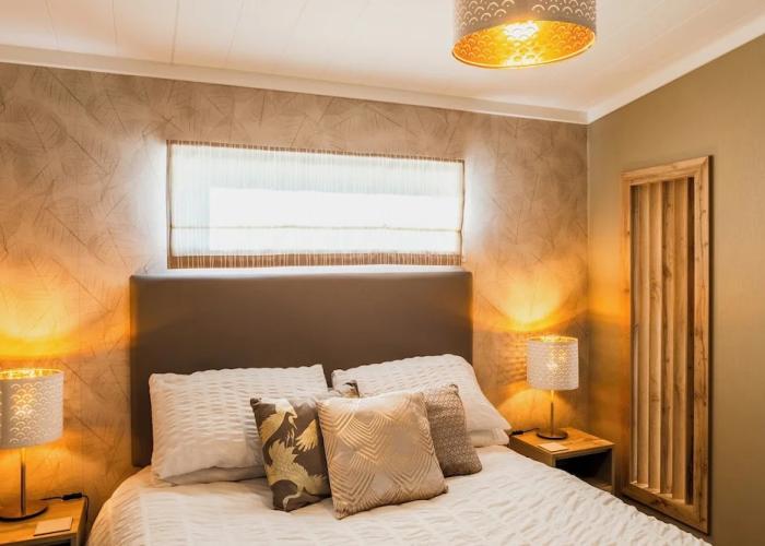 St Helens - Lodge - Sleeps 4 - Pets Allowed - Pool