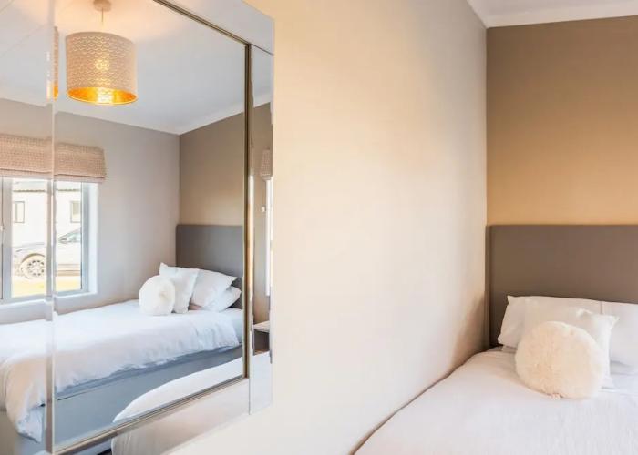 St Helens - Lodge - Sleeps 4 - Pets Allowed - Pool