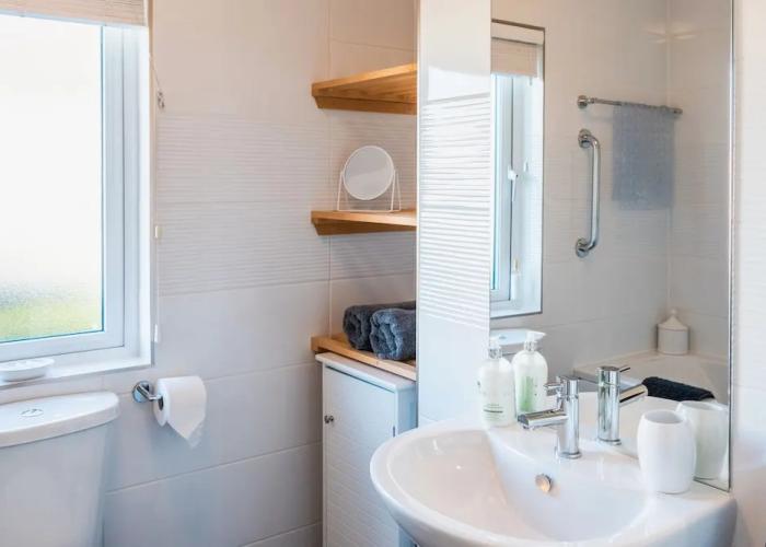 St Helens - Lodge - Sleeps 4 - Pets Allowed - Pool