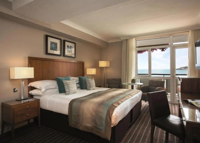 L'Horizon Beach Hotel & Spa