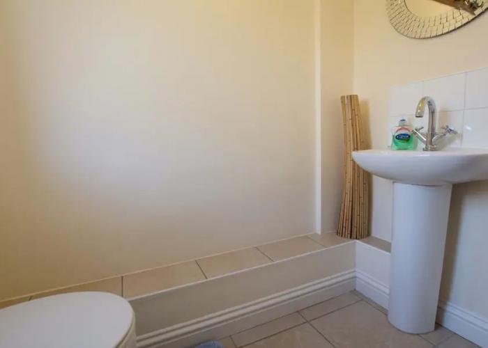 Oysters Sleeps 6 Modern Villa & Dog Friendly