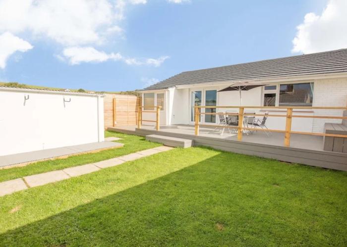 Sandbanks Sleeps 4 Beach Pass & 1 Dog