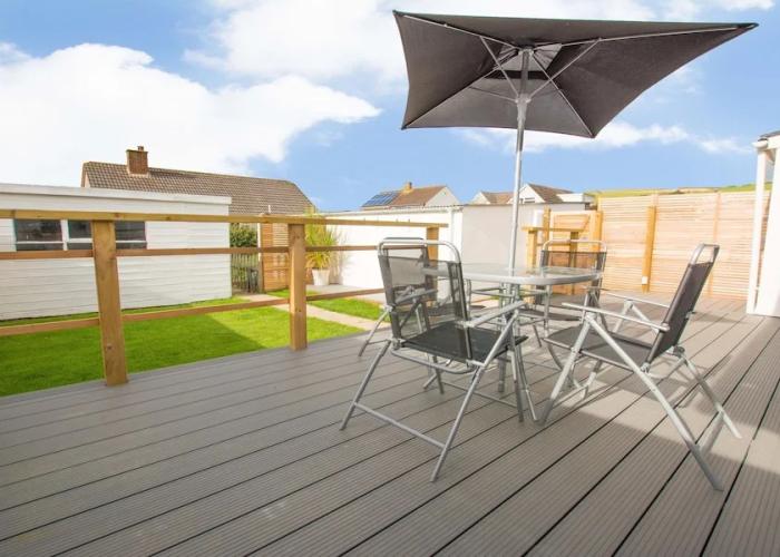 Sandbanks Sleeps 4 Beach Pass & 1 Dog