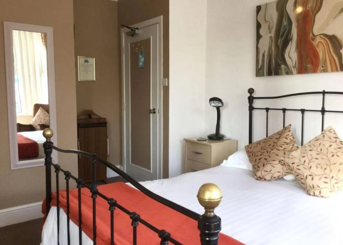 The Groveside Guest House