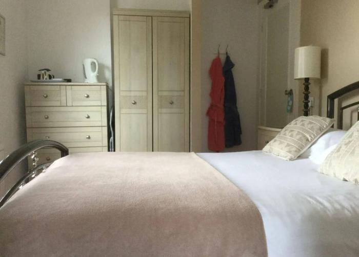 The Groveside Guest House