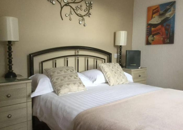 The Groveside Guest House