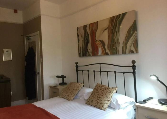 The Groveside Guest House