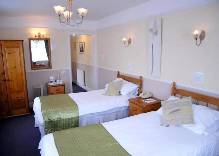 The Kingswood Hotel