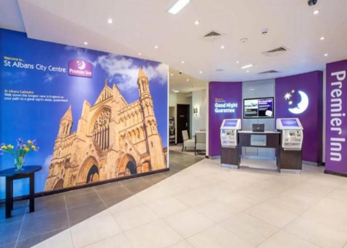 Premier Inn St Albans City Centre