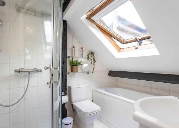 Stunning Character 2bed Cottage in St Albans Wifi