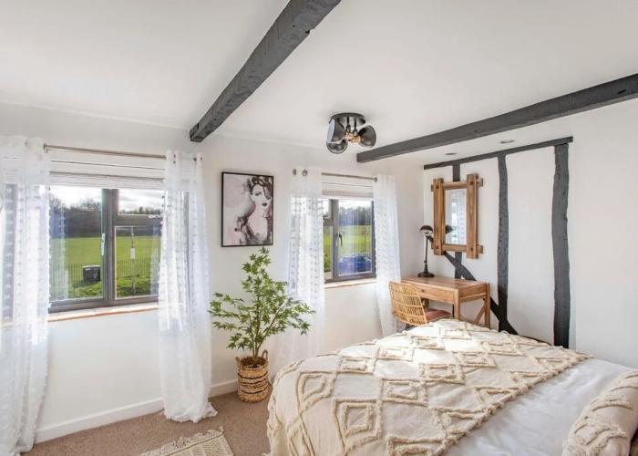 Stunning Character 2bed Cottage in St Albans Wifi