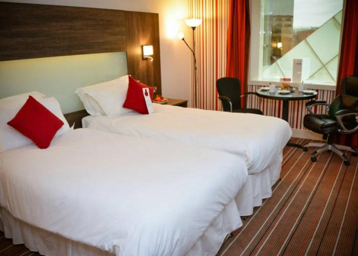 Mercure St Helens