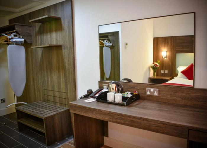 Mercure St Helens